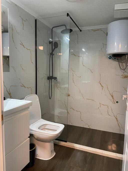 Modern Duplex 207 Near American Embassy Apartment